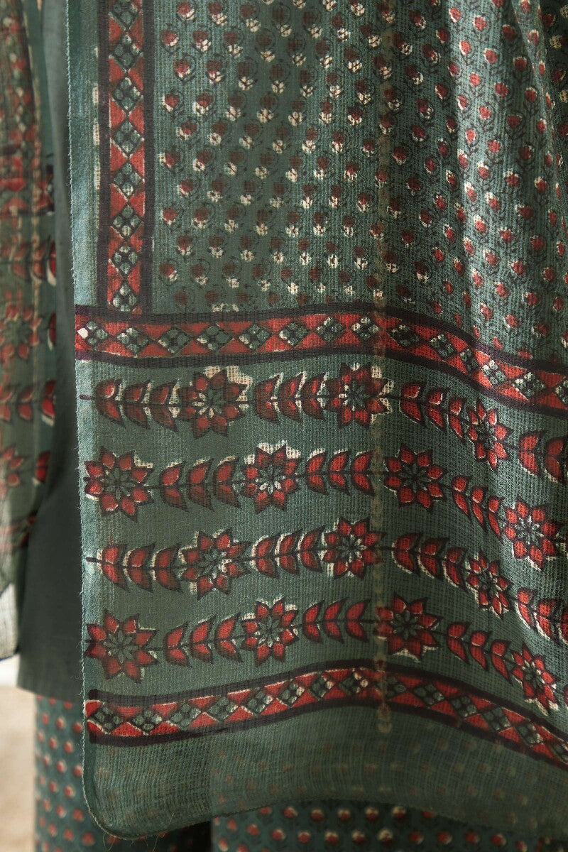 Roza Seerat Dupatta