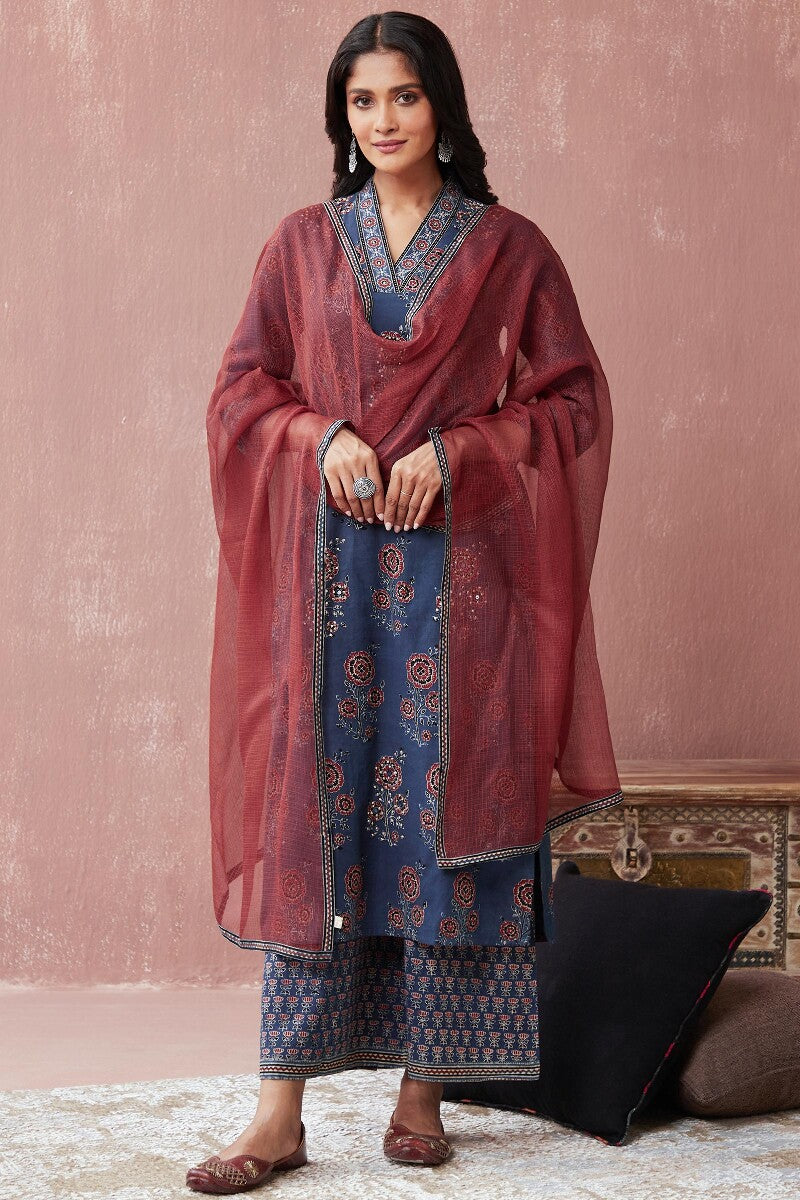 Sehra Zafina Ajrak Kurta