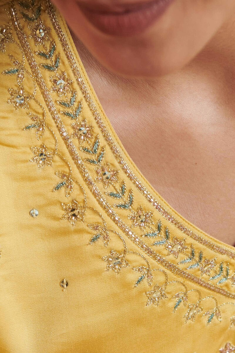 Shirin Mirza Modal Kurta