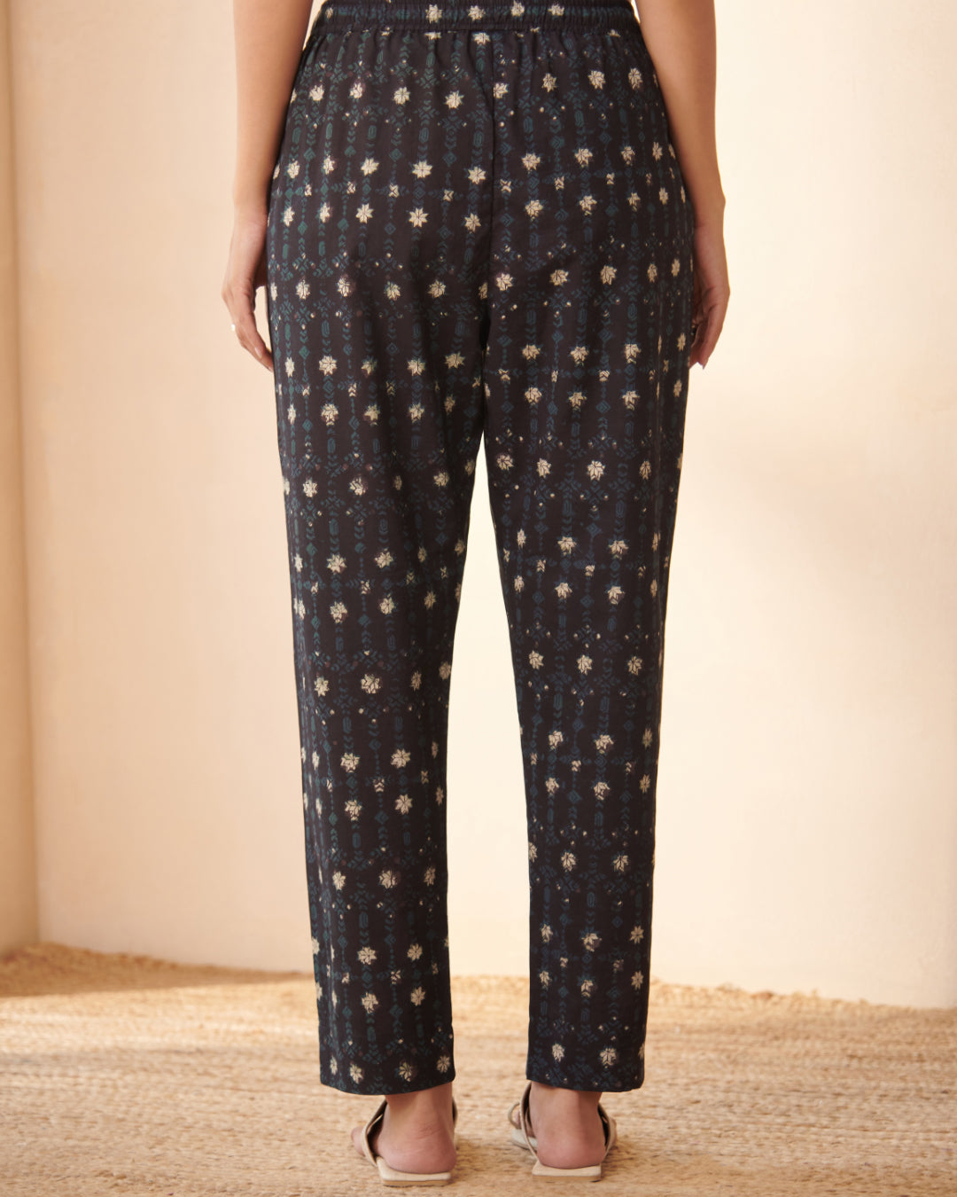 Sehra Zoya Bagru Dabu Narrow Pants