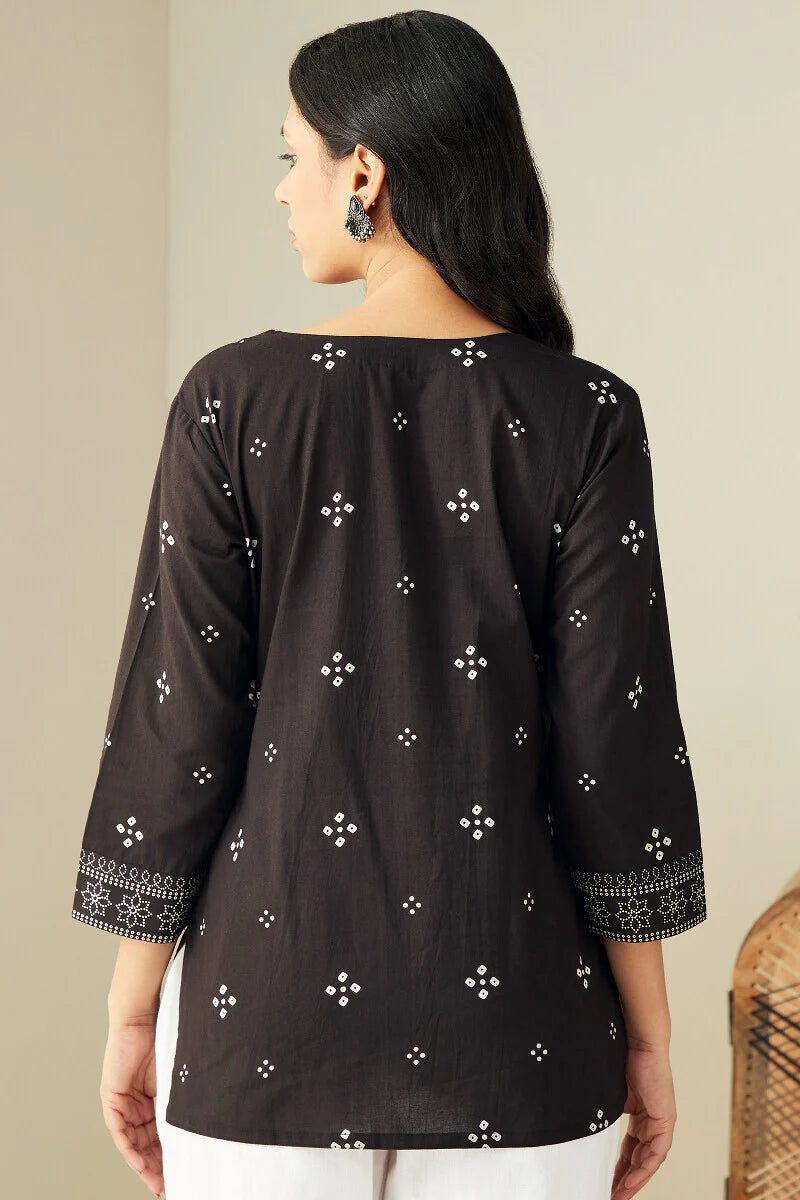 Mehnaz Seerat Sanganeri Top
