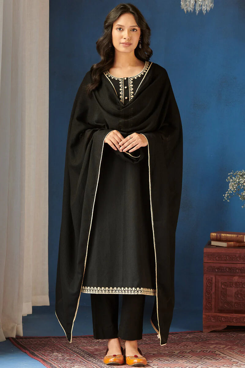 Surplus: Mirza Jannat Black Kurta