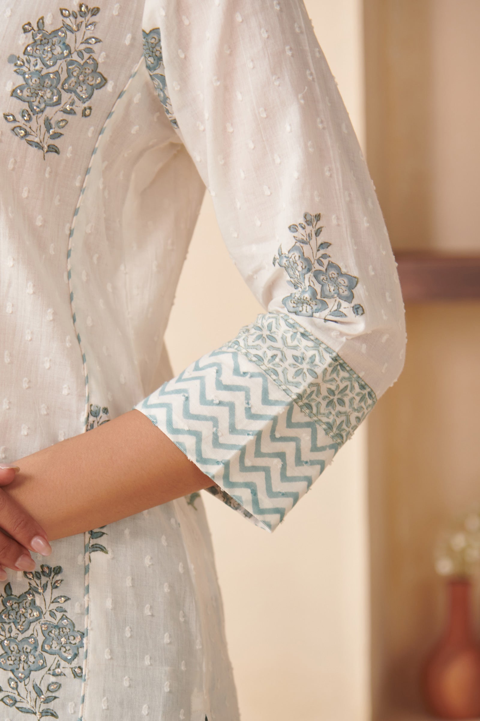 Rosheen Shireen Sanganeri Kurta