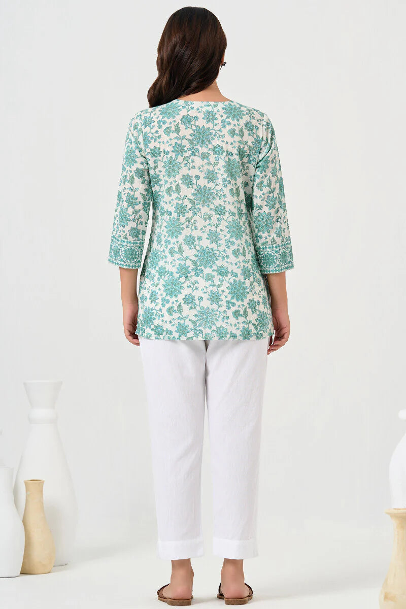 Surplus: Neelofar Roohi Sanganeri Top