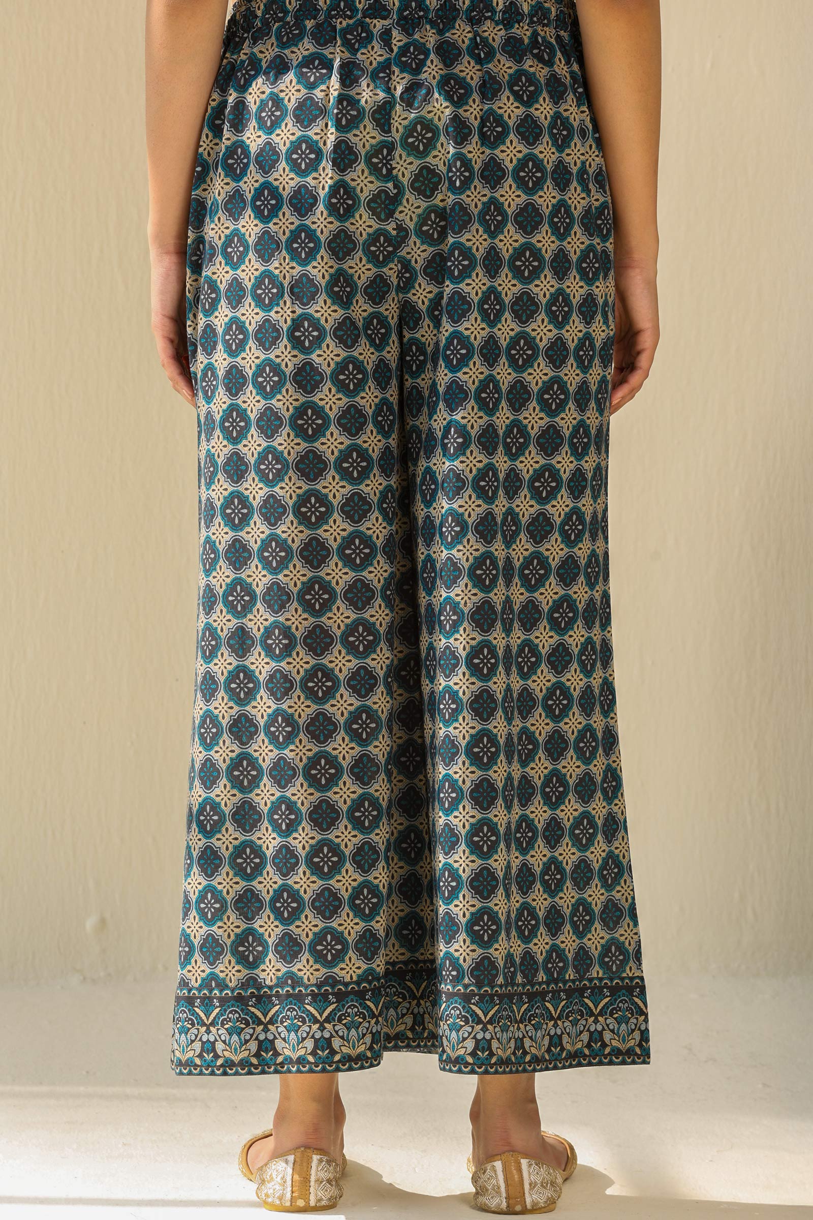 Rangrez Rabiya Palazzo