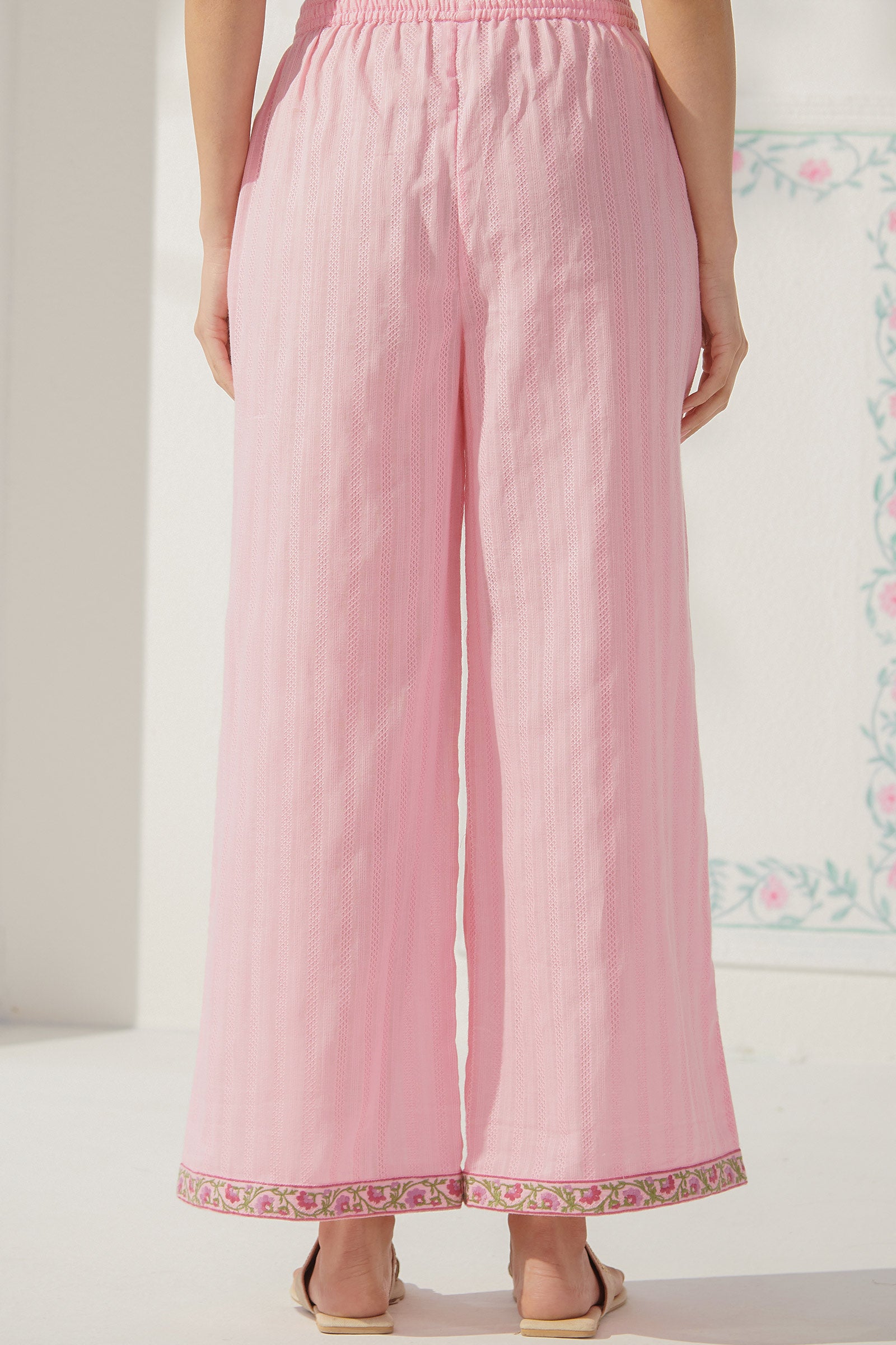 Surplus: Mehraab Rozinah Pink Farsi