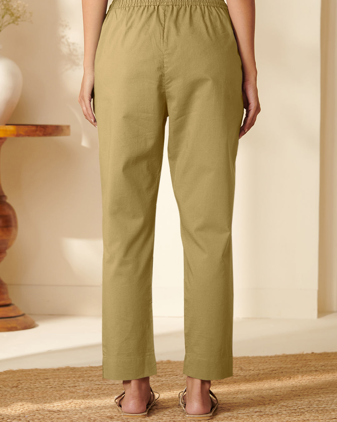 Roza Aafiyah Olive Green Narrow Pants