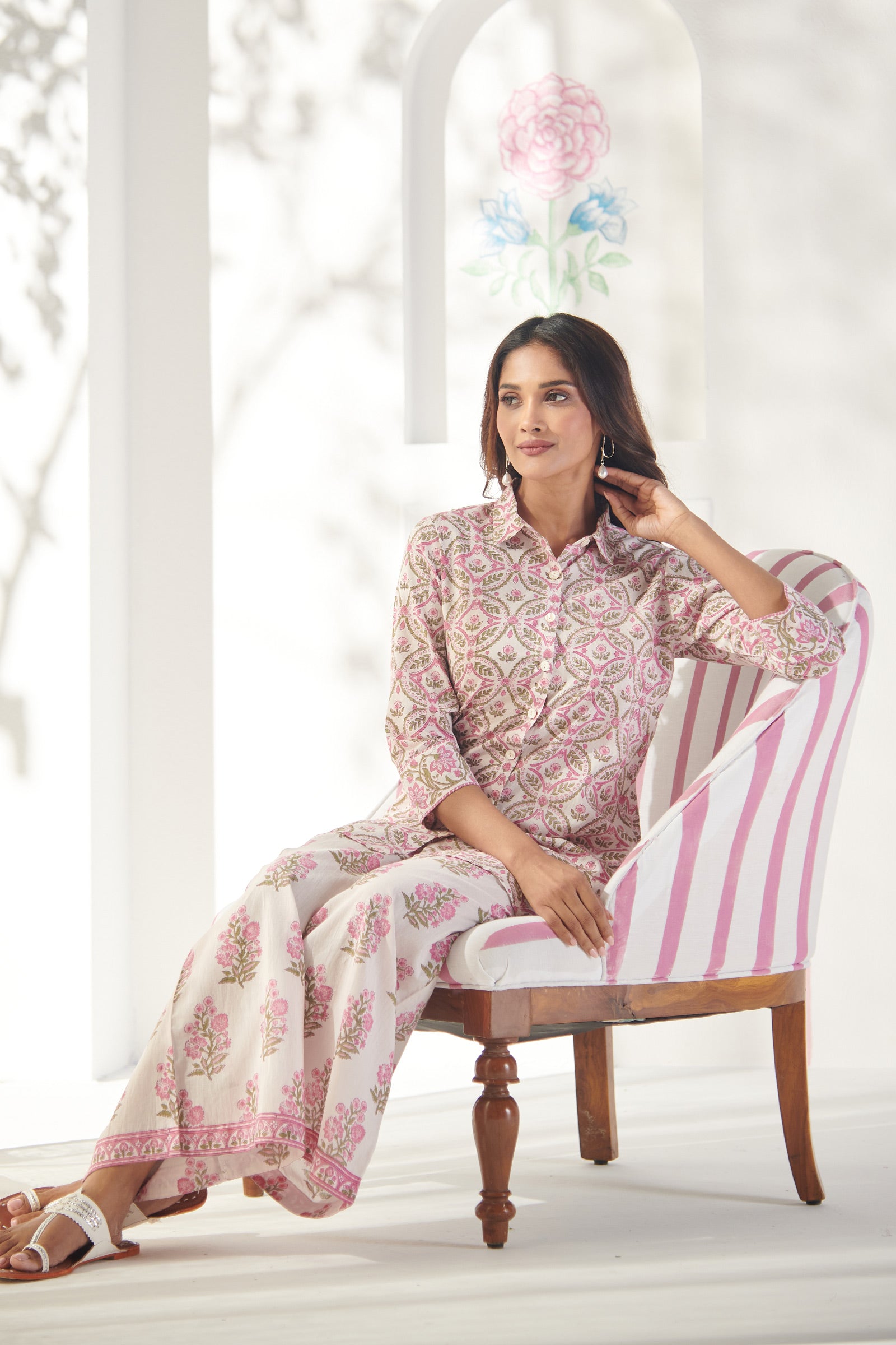 Surplus: Gulbahar Nikhat Sanganeri Lounge Wear-Co-Ord Set