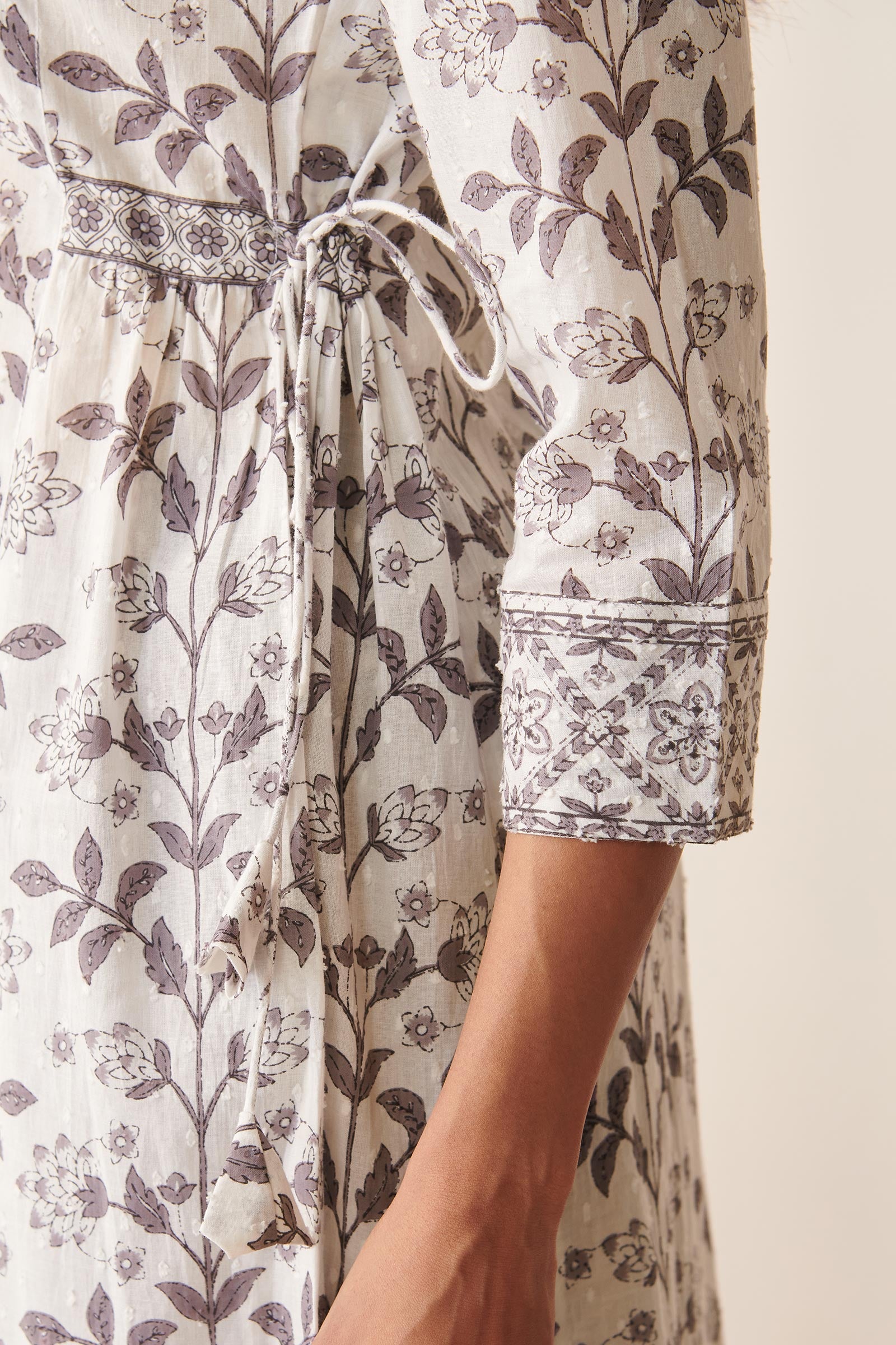 Gauhar Azma Sanganeri Kurta