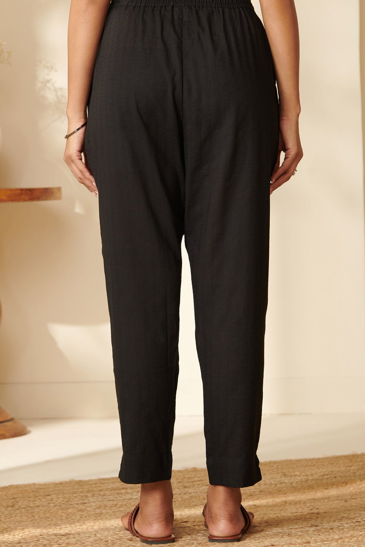 Roza Fareeha Black Narrow Pants