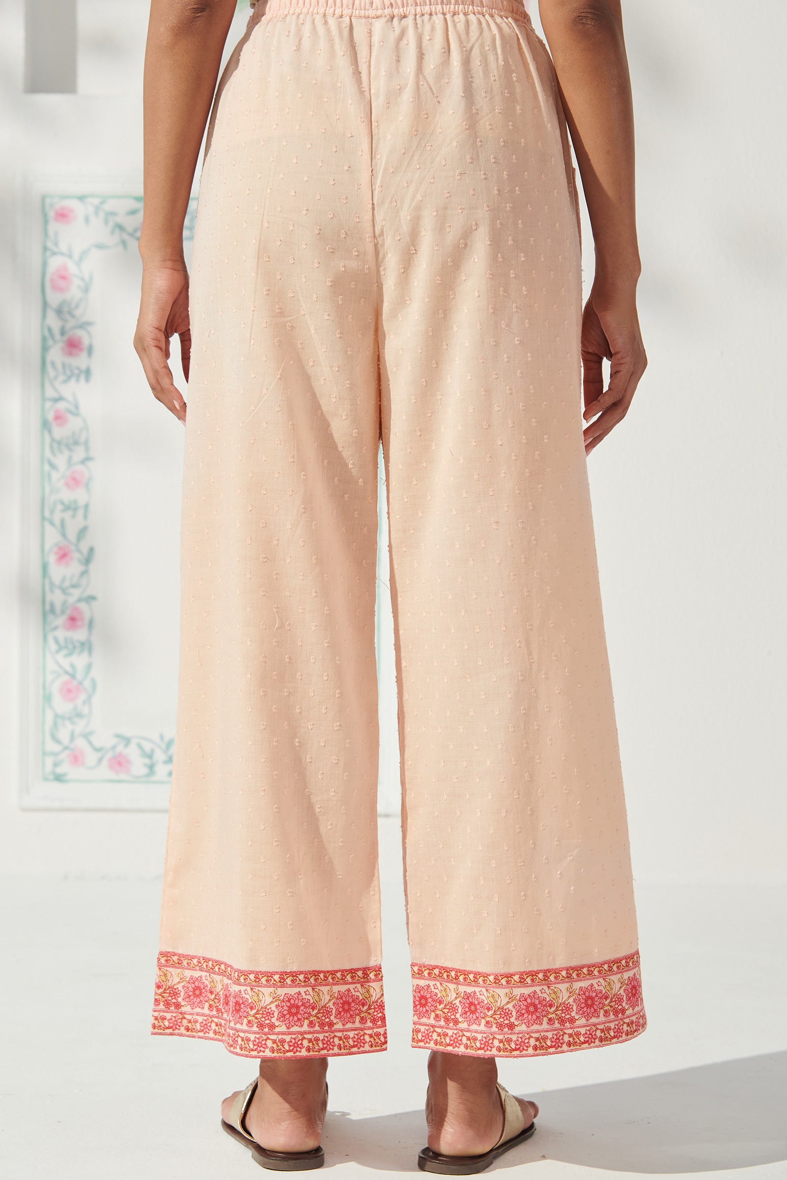 Surplus: Gulbahar Saira Farsi