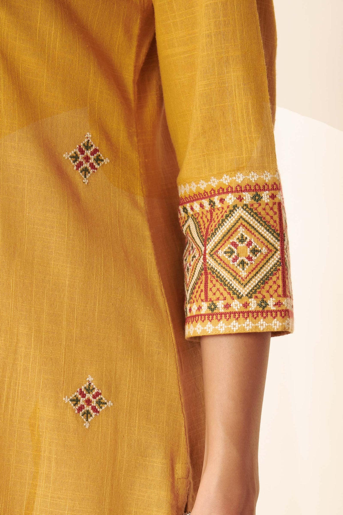 Surplus: Mehraab Suhana Mustard Kurta