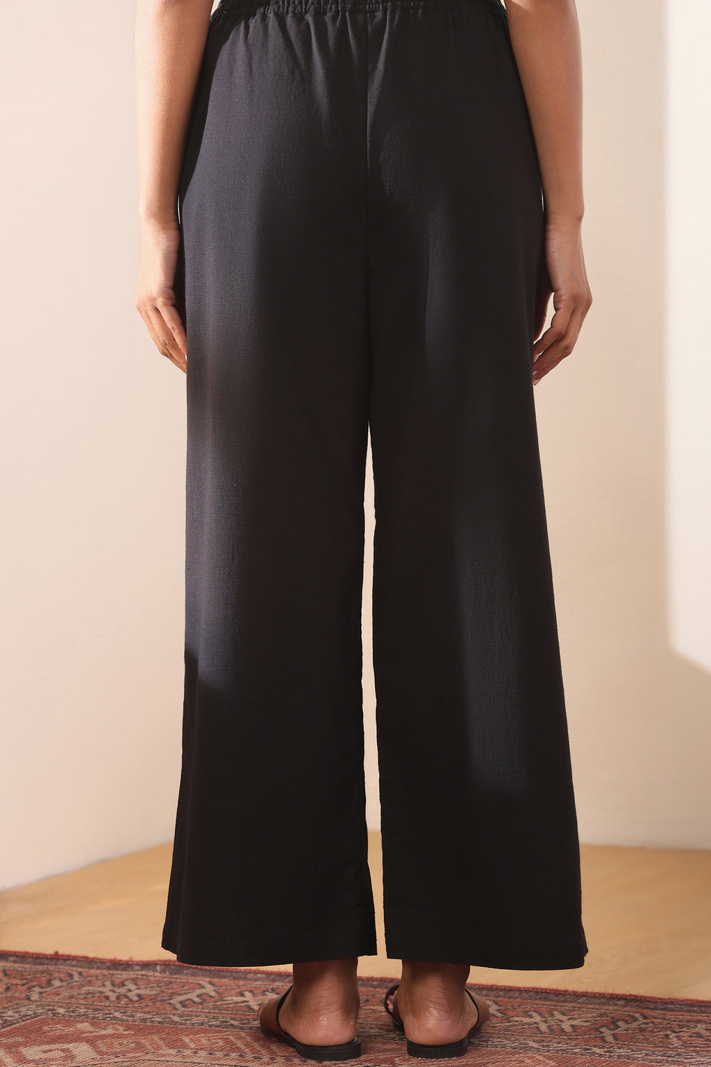 Roza Shaira Black Farsi