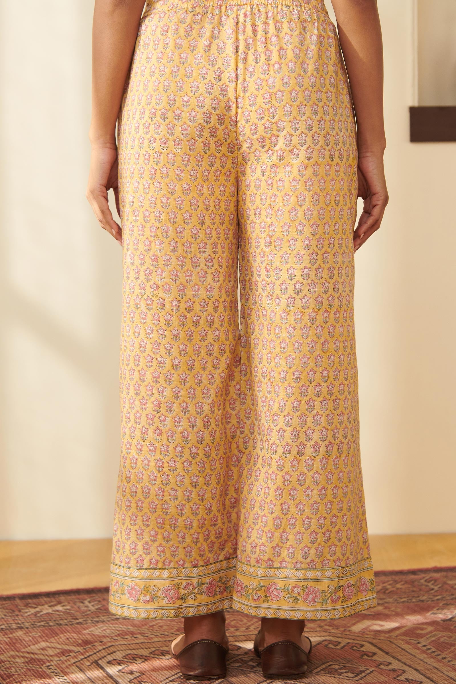 Gulraiz Suhana Sanganeri Farsi