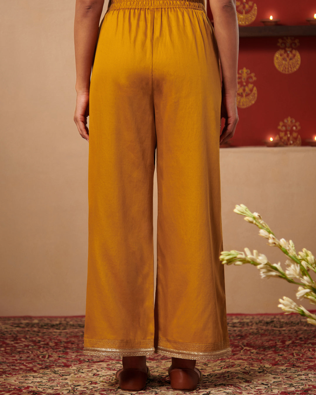 Roshanara Leela Marigold Farsi