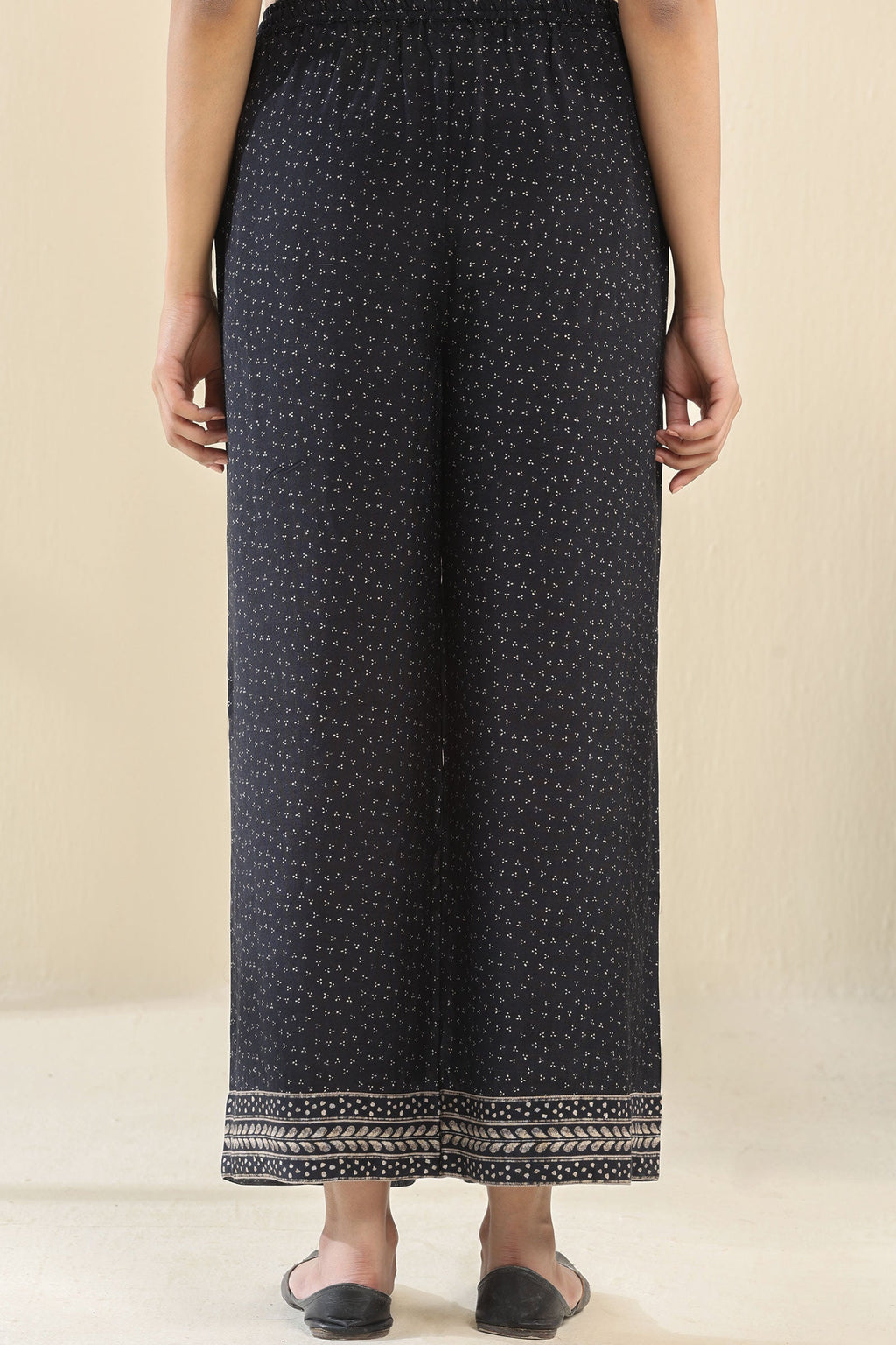 Surplus: Rangrez Sehreen Farsi