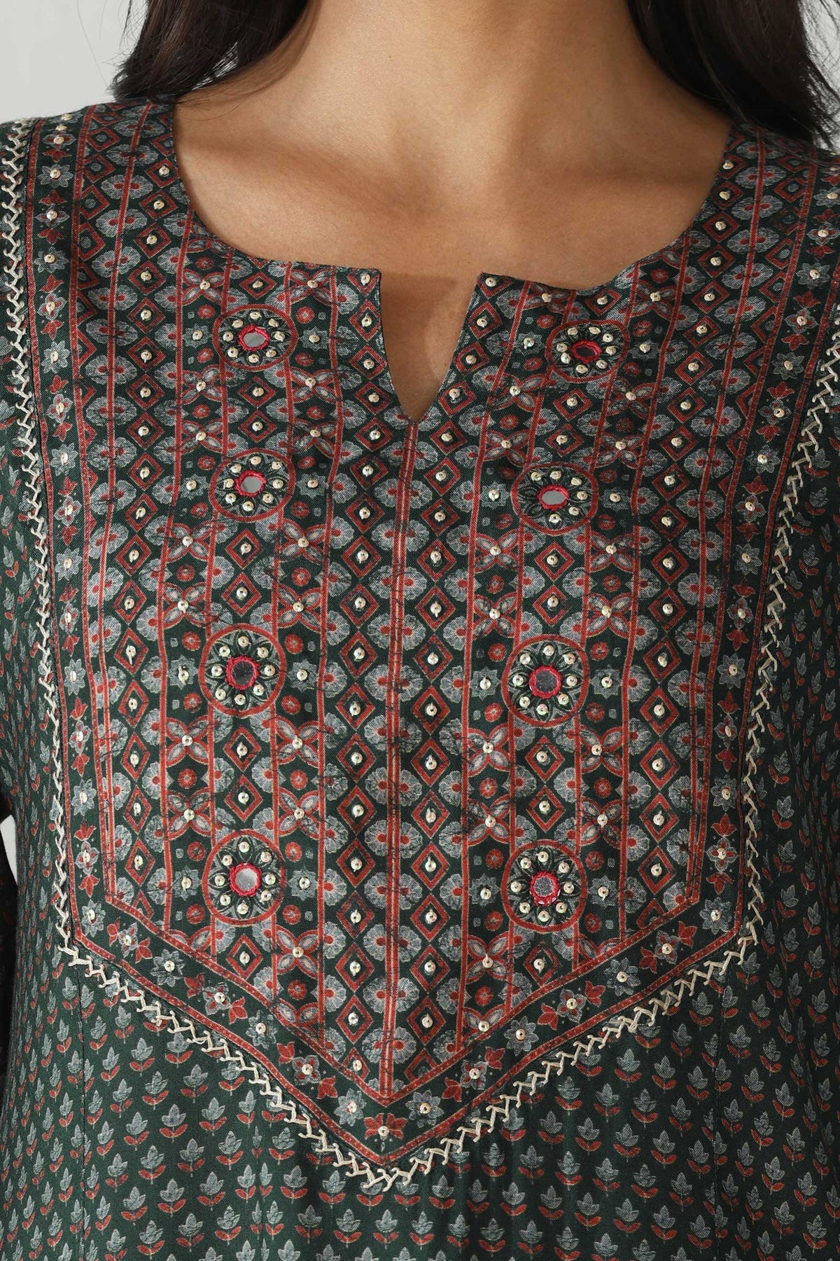 Surplus: Rangrez Ziah Kurta