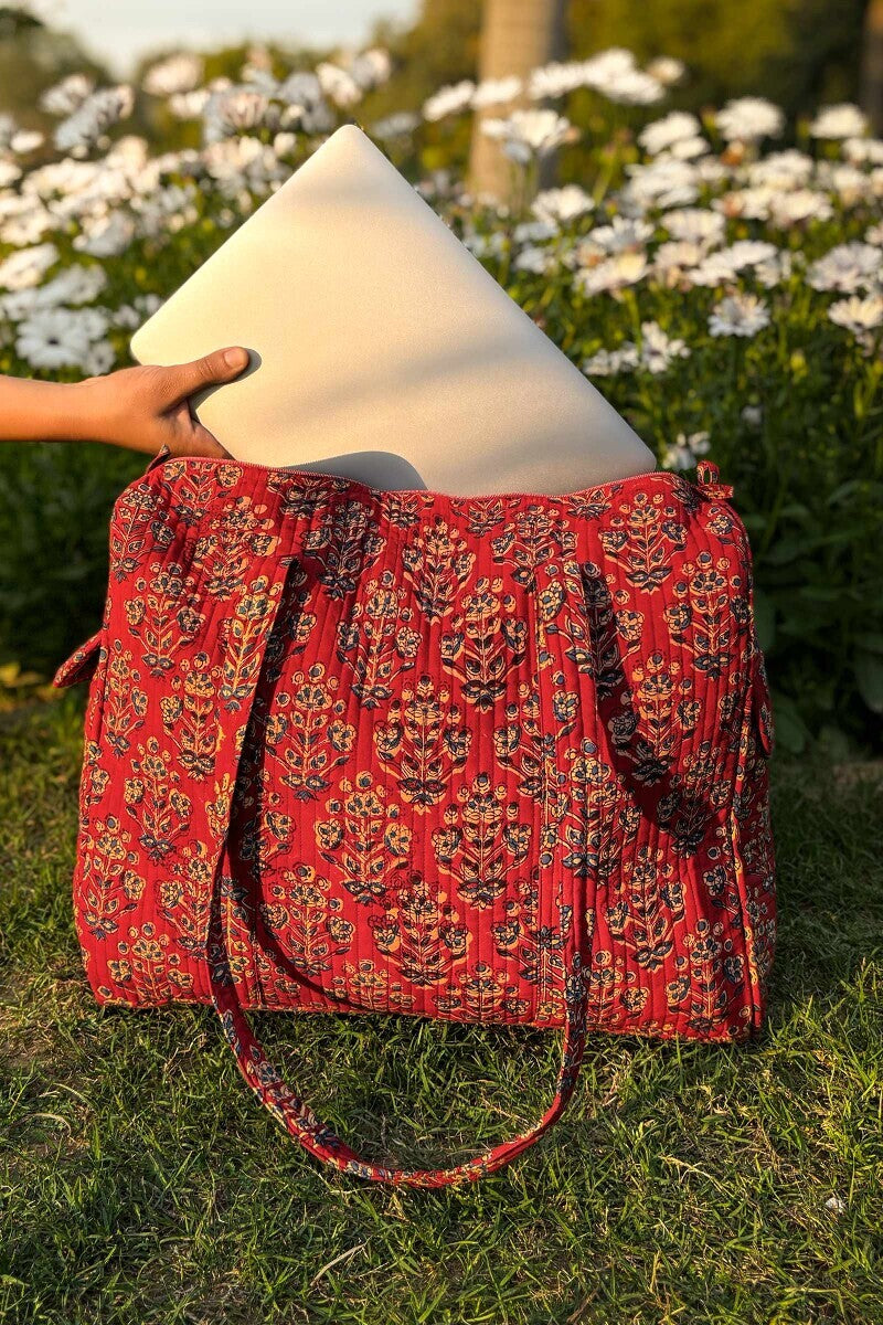 Roza Aafreen Duffel Bag