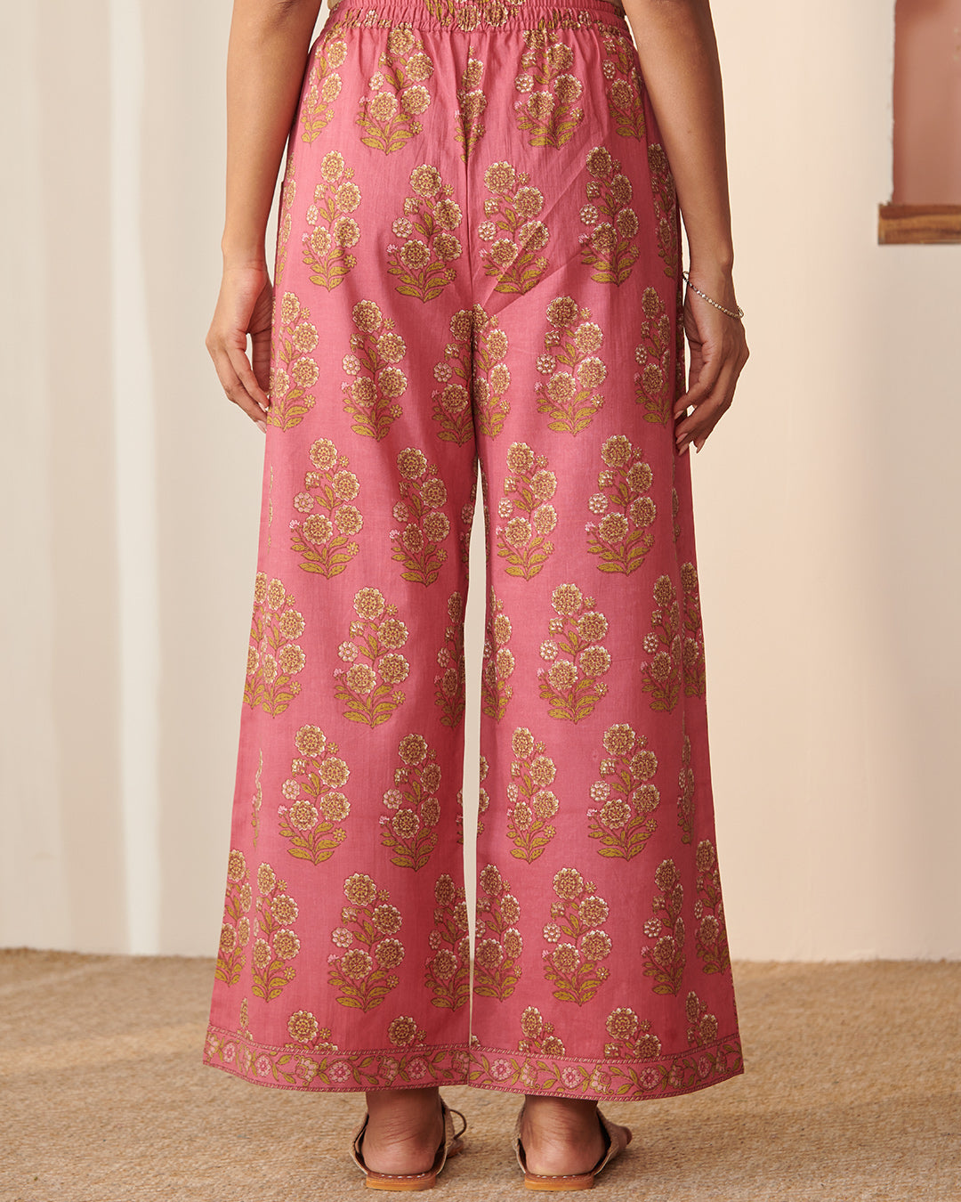 Gauhar Zaaida Sanganeri Farsi