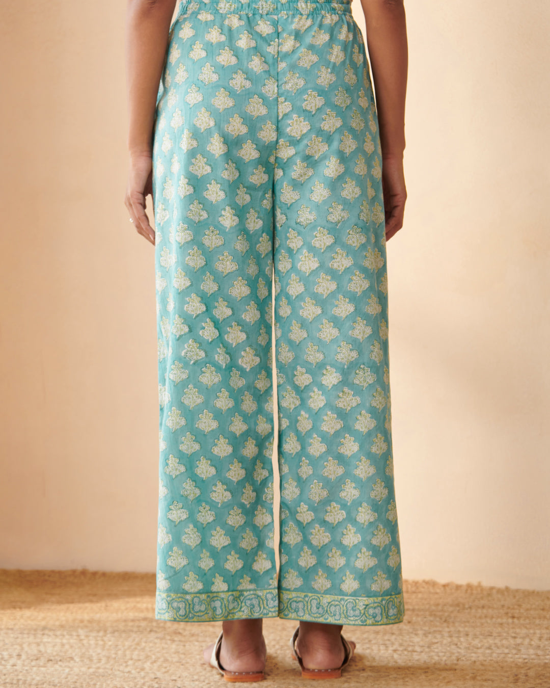 Gulbarg Tahira Sanganeri Farsi