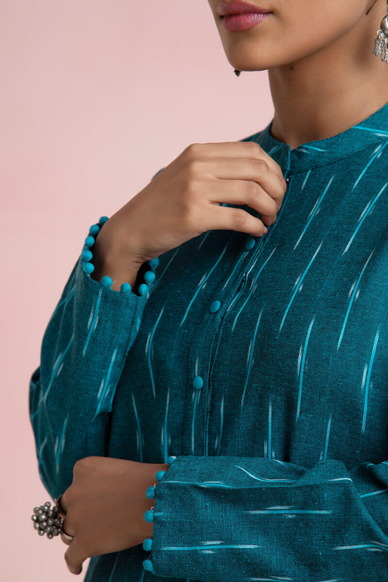 Naadirah Farah Ikat Kurta