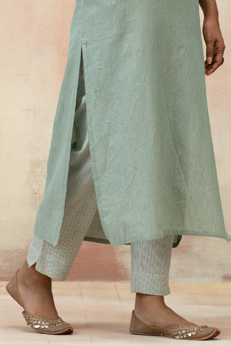 Naadirah Tasnim Handloom Kurta