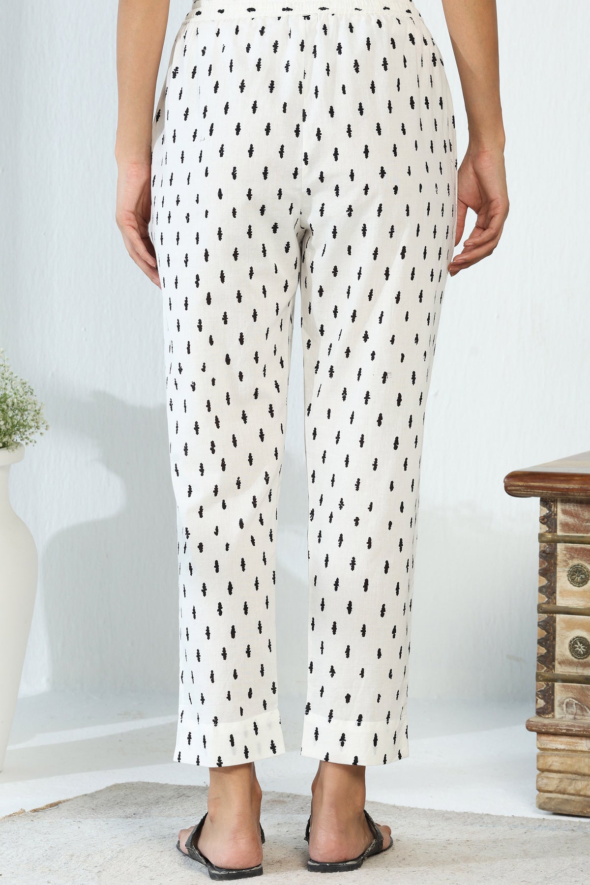 Mumtaz Farhin Sanganeri Narrow Pants