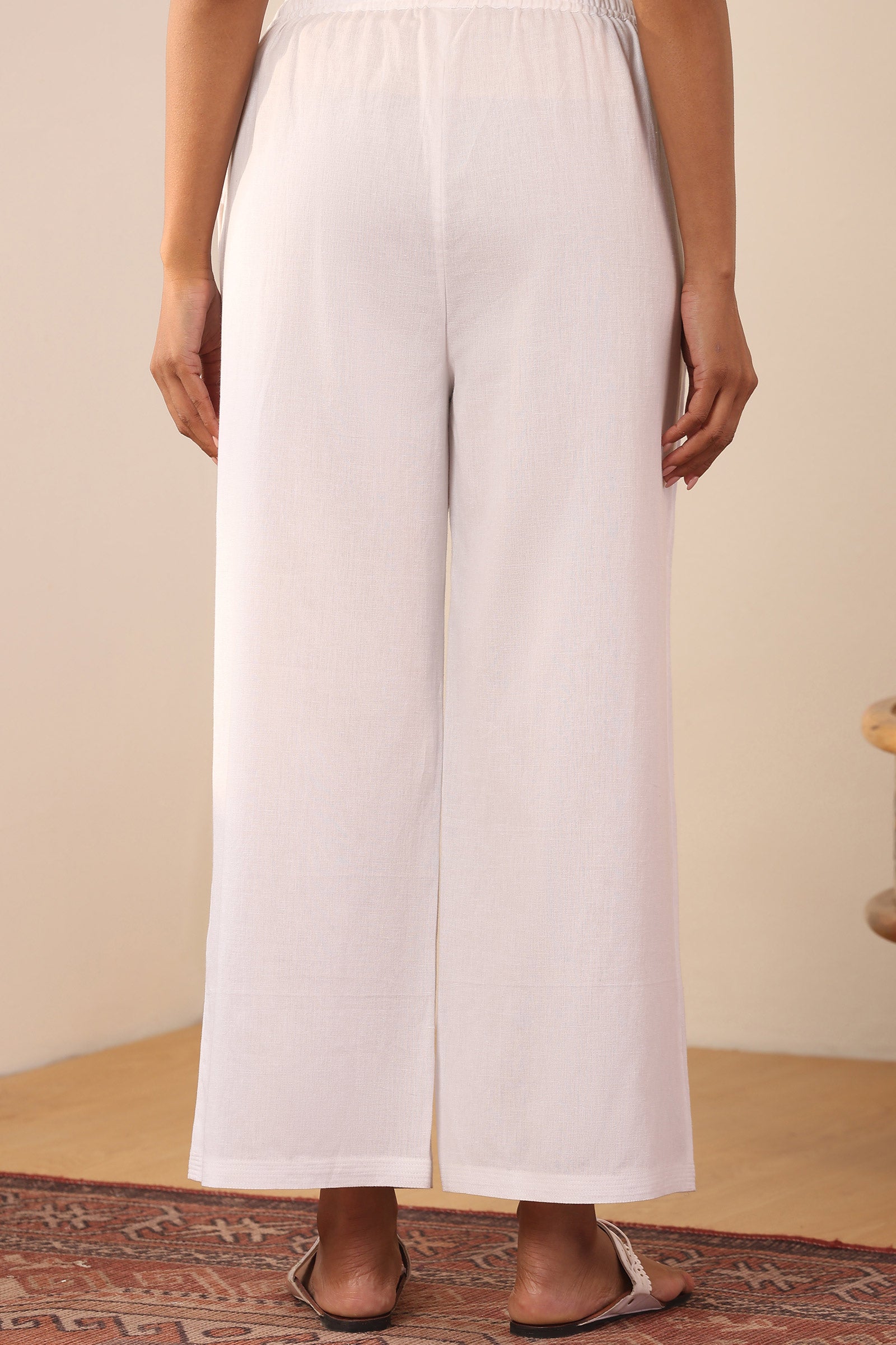 Surplus: Roza Anaya White Farsi