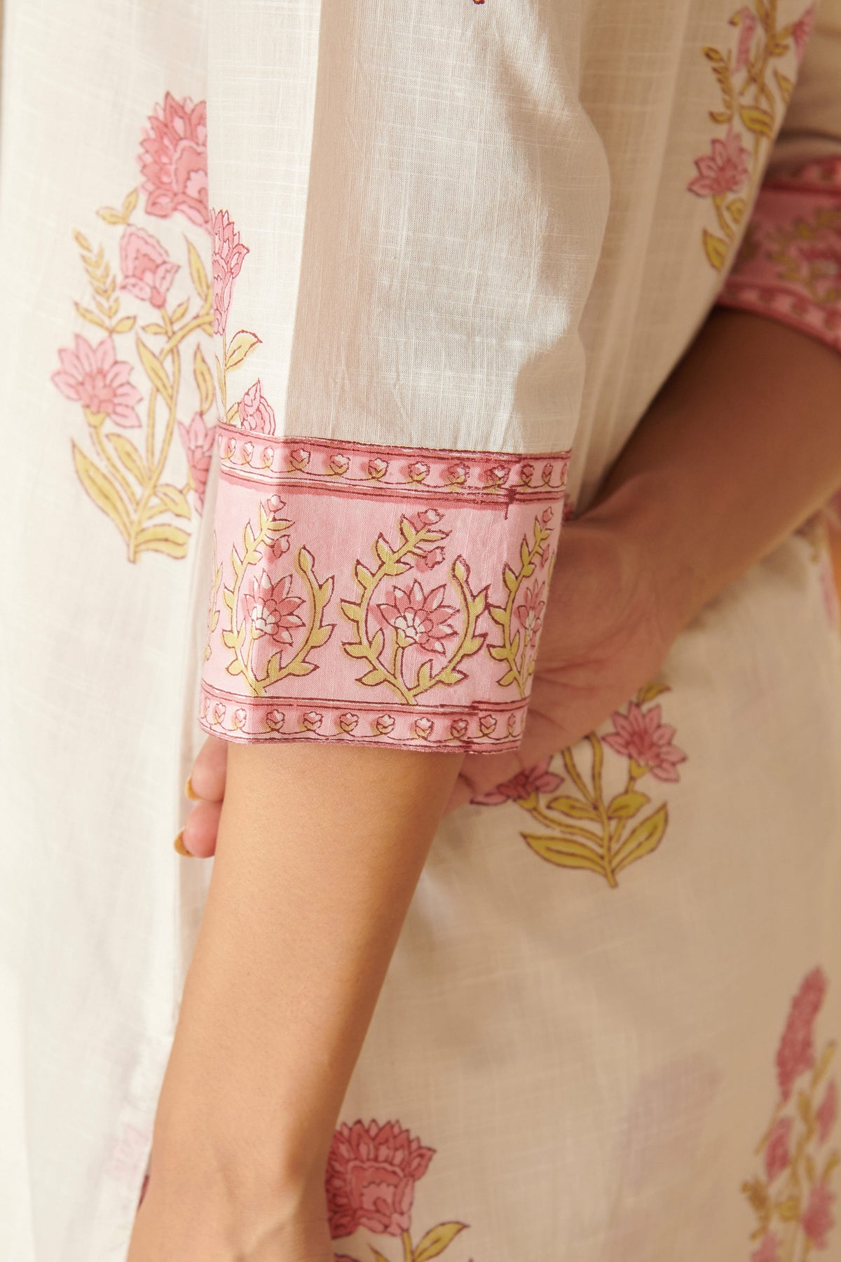 Gulbarg Rania Sanganeri Kurta