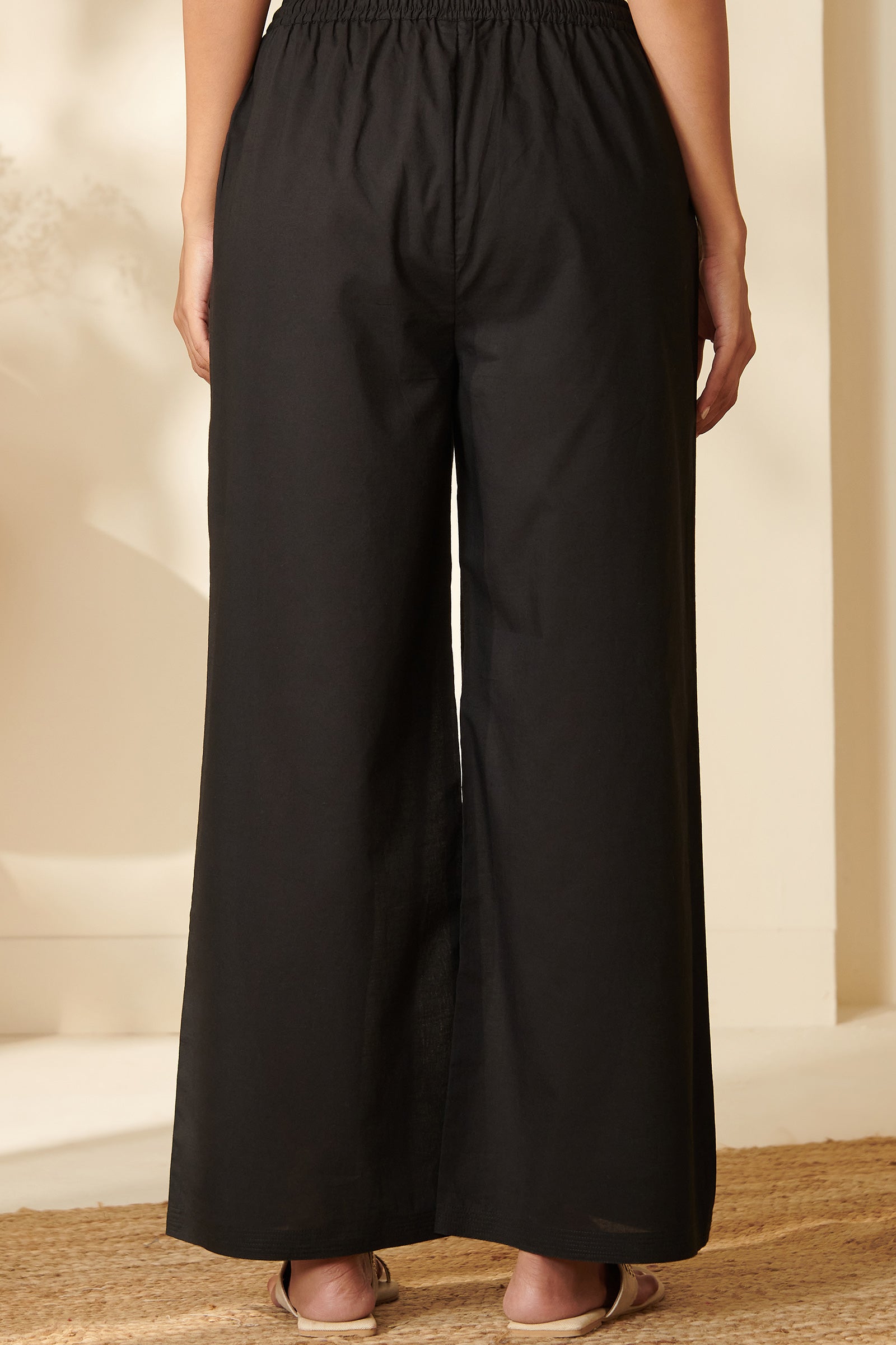 Surplus: Roza Farhat Black Farsi