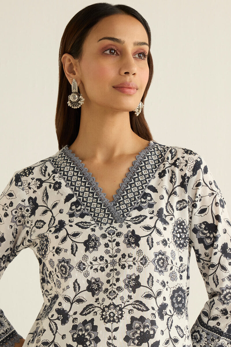 Gulraiz Aafreen Sanganeri Kurta