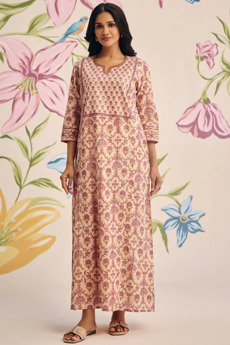 Surplus: Gulraiz Rumaisa Kaftan