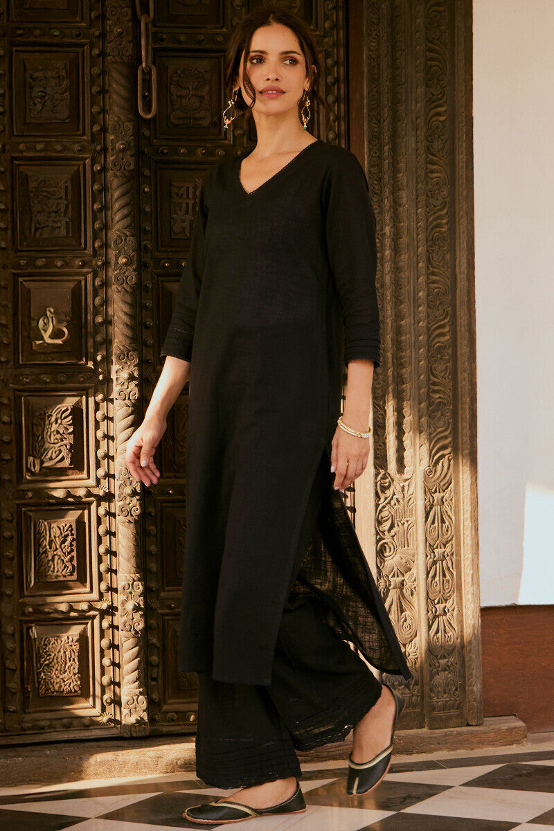 Roza Sahira Black Farsi