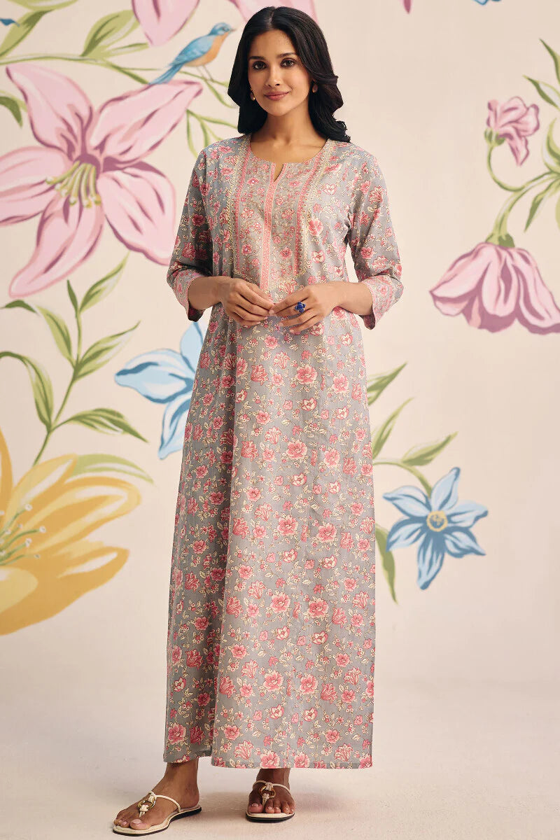 Surplus: Gulraiz Saira Kaftan
