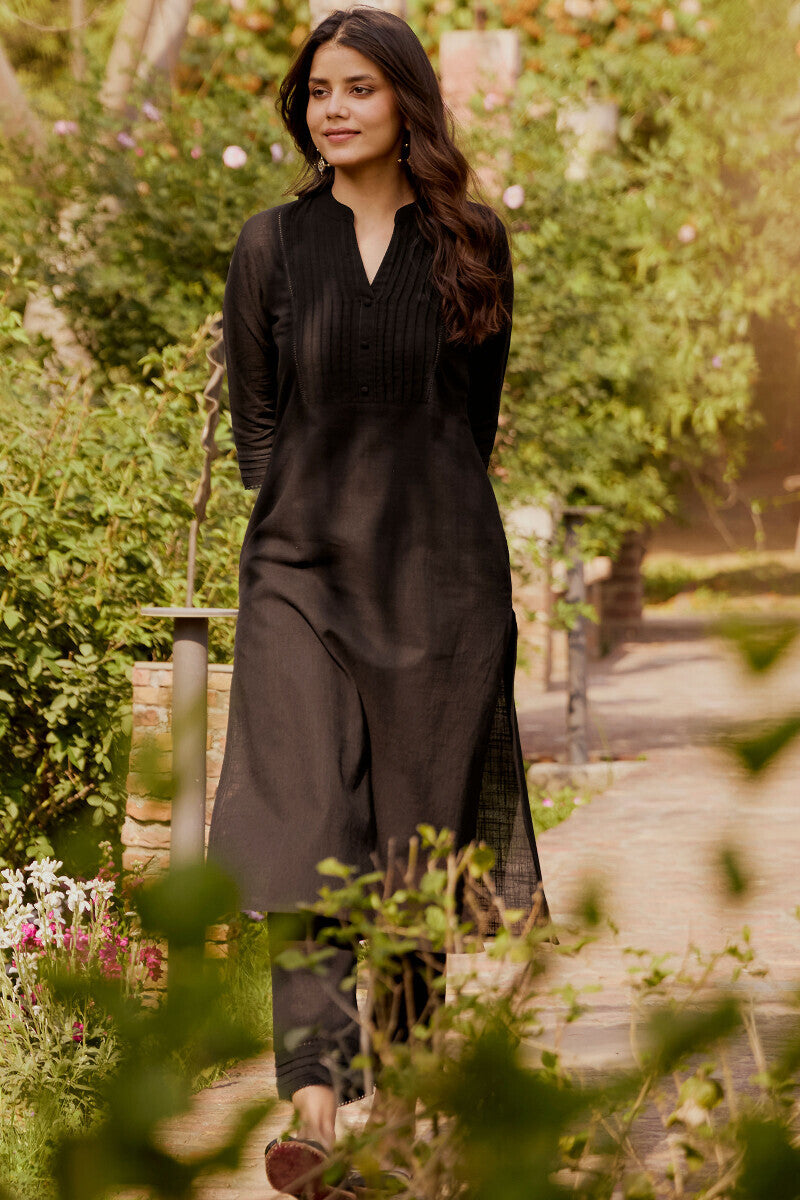 Roza Nida Black Narrow Pants