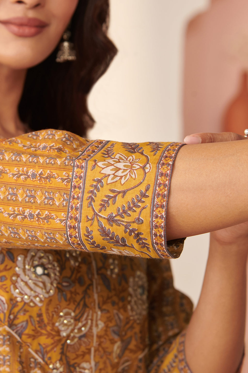 Surplus: Gauhar Shahida Sanganeri Kurta