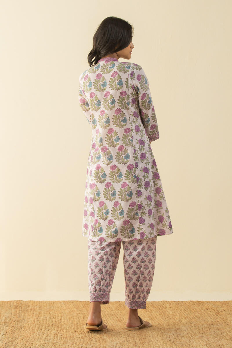 Gulbarg Fareena Kurta