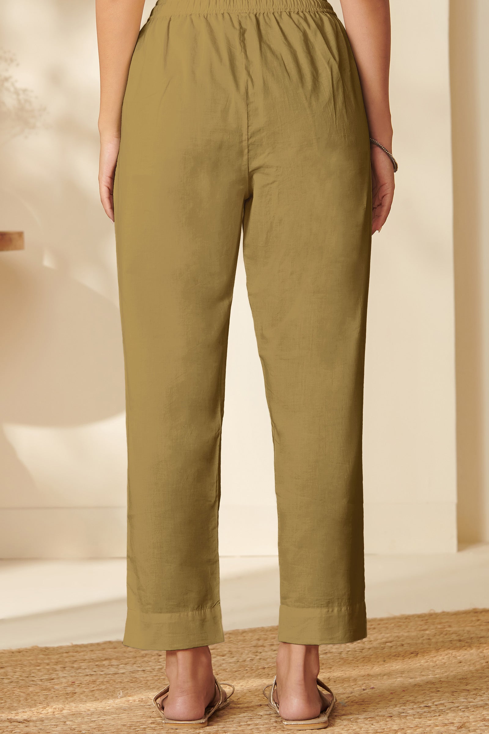 Roza Aafiyah Olive Green Narrow Pants