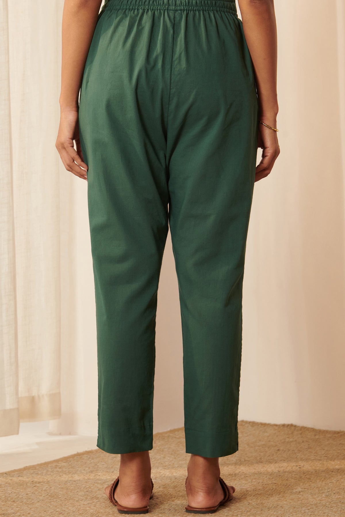 Gauhar Seerat Narrow Pants