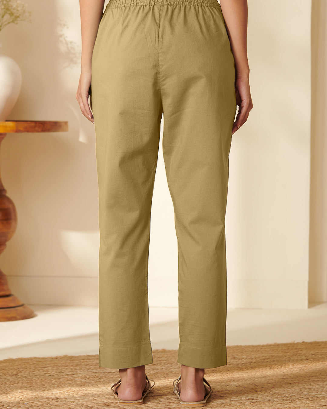 Roza Aafiyah Olive Green Narrow Pants