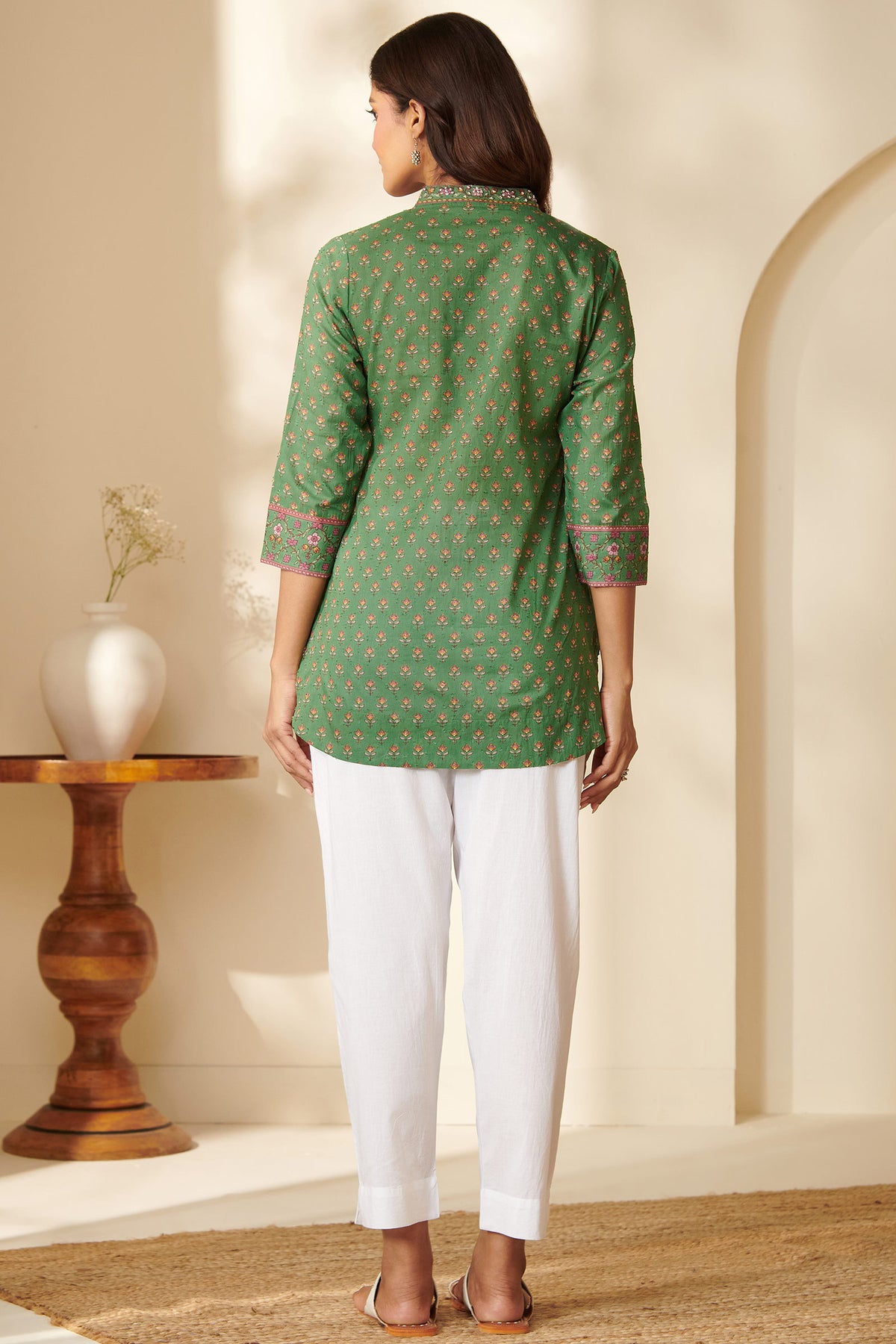 Gauhar Darya Sanganeri Top