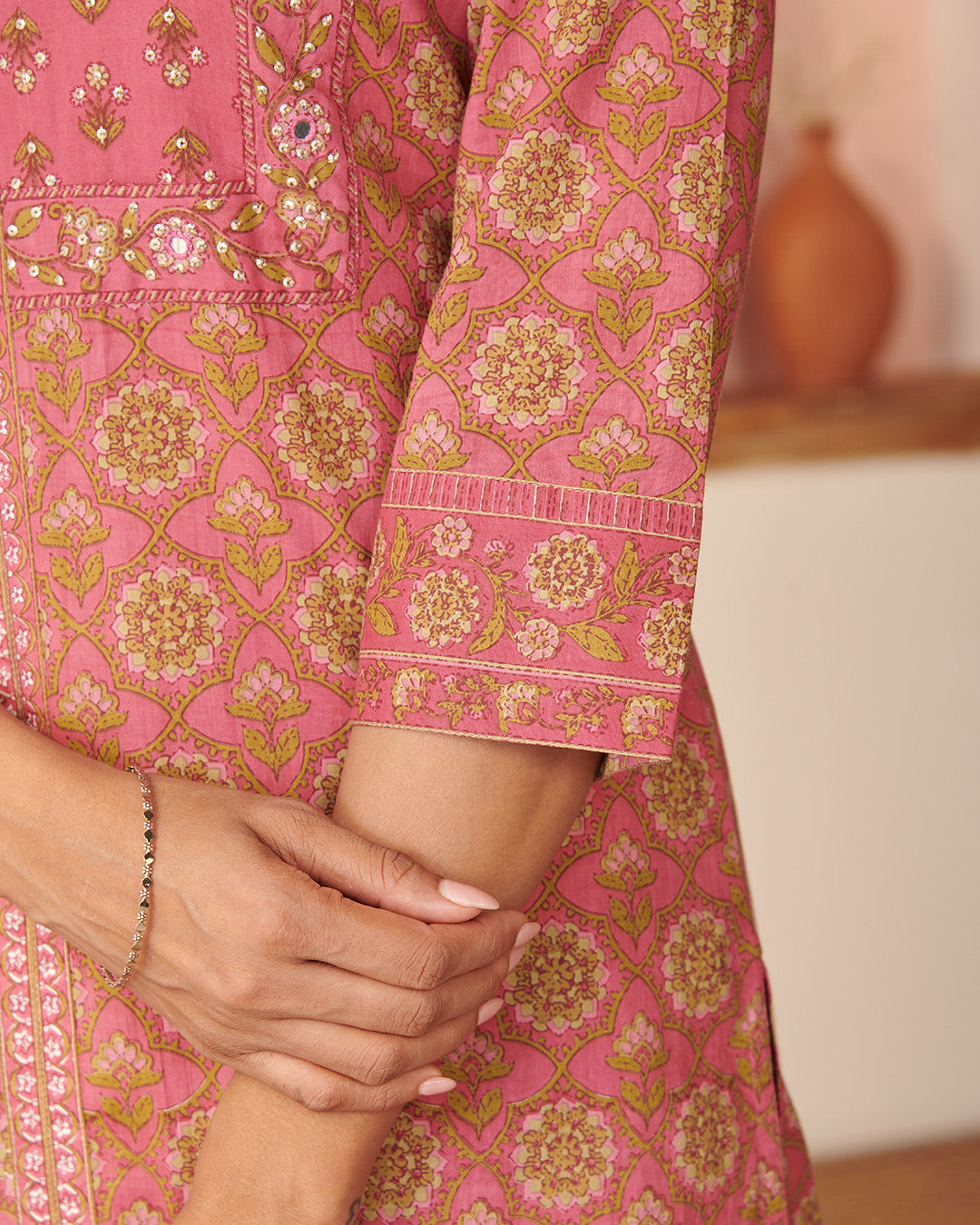 Gauhar Fizah Sanganeri Kurta