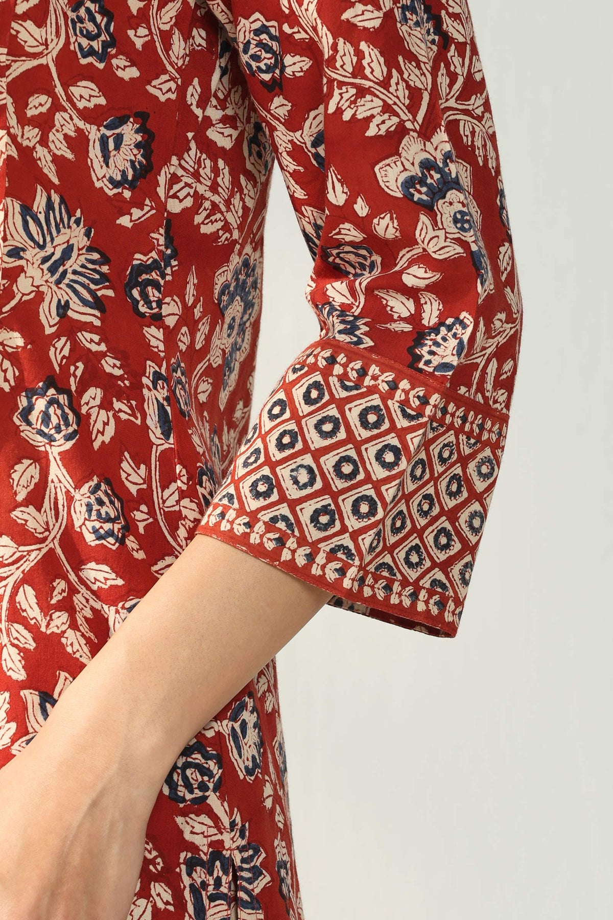 Sehra Sumaira Bagru Kurta