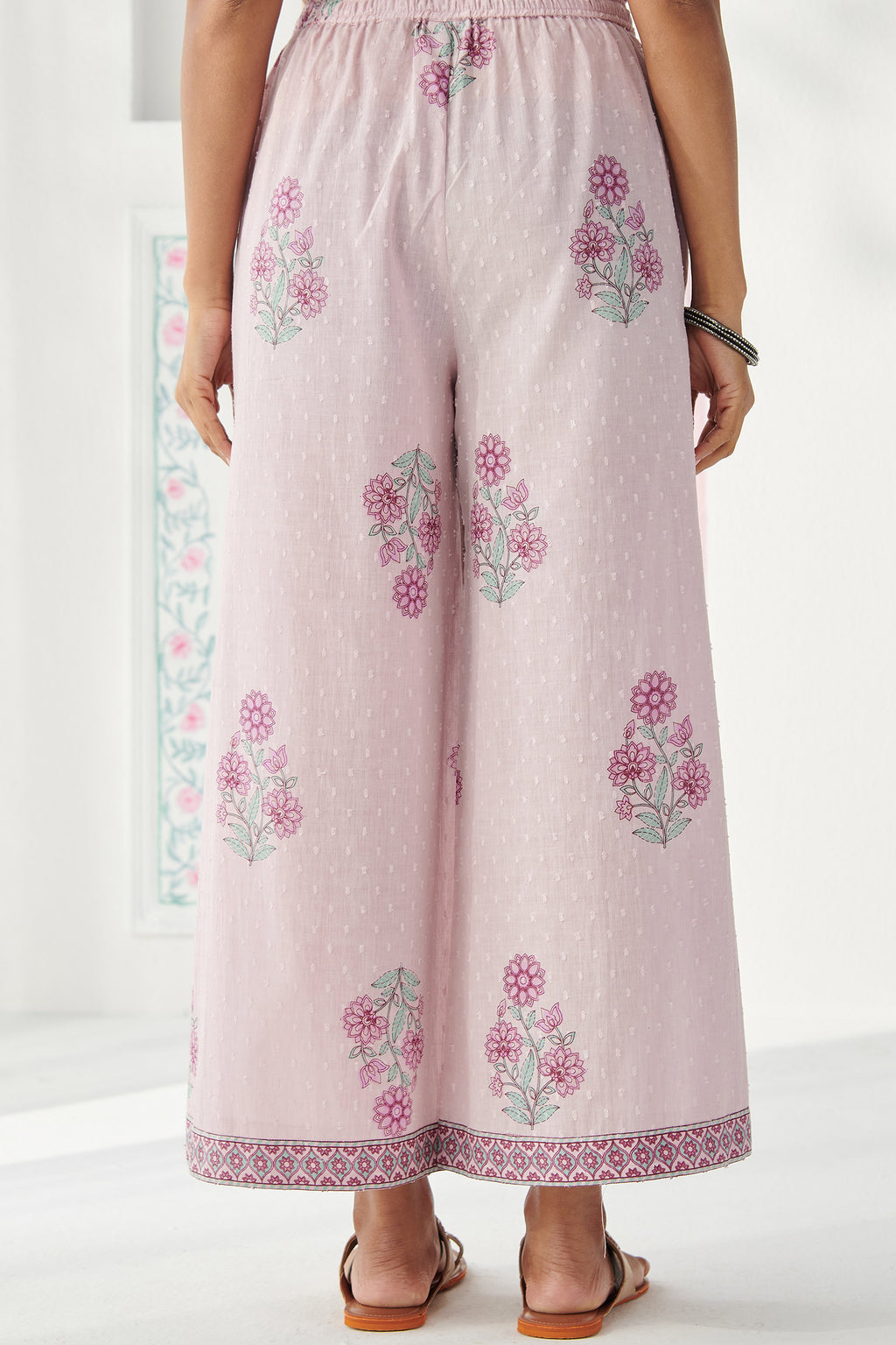 Gulbahar Zeinab Sanganeri Palazzo