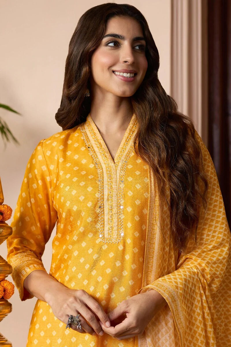 Surplus: Mehrunissa Naureen Kurta