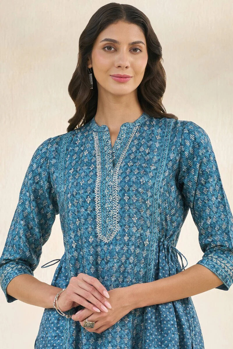 Surplus: Mehrunissa Shirin Kurta
