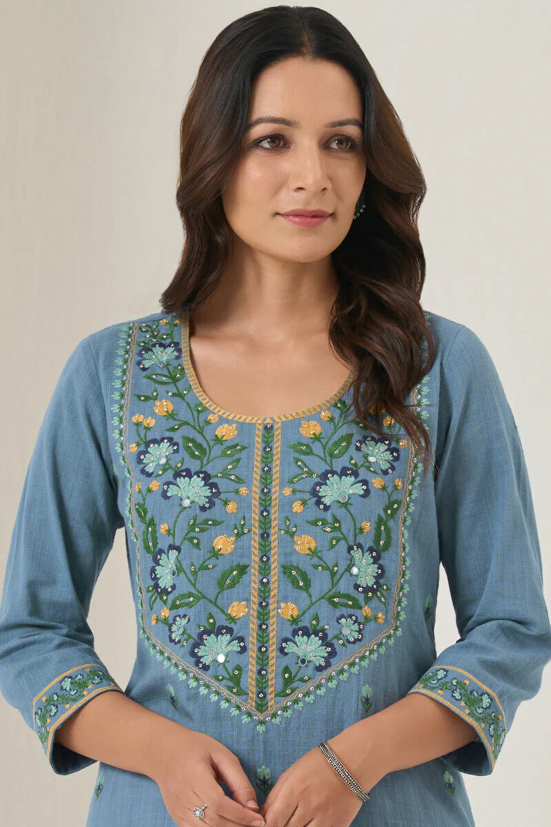 Surplus: Mehraab Nihad Kurta