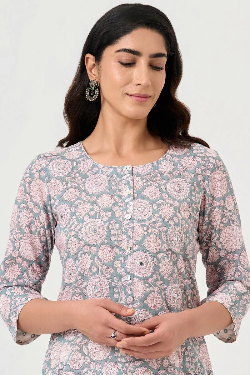 Surplus: Neelofar Shabnam Sanganeri Kurta