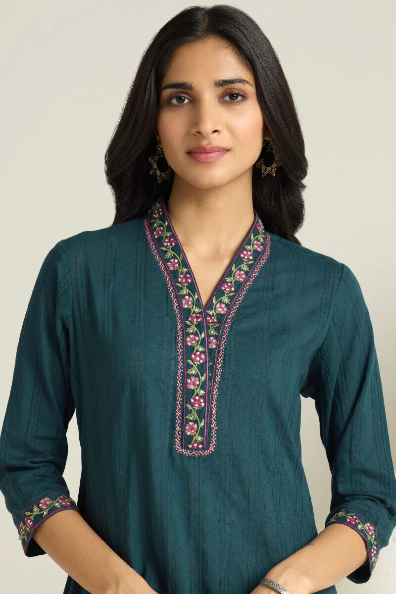 Surplus: Mehraab Simer Kurta