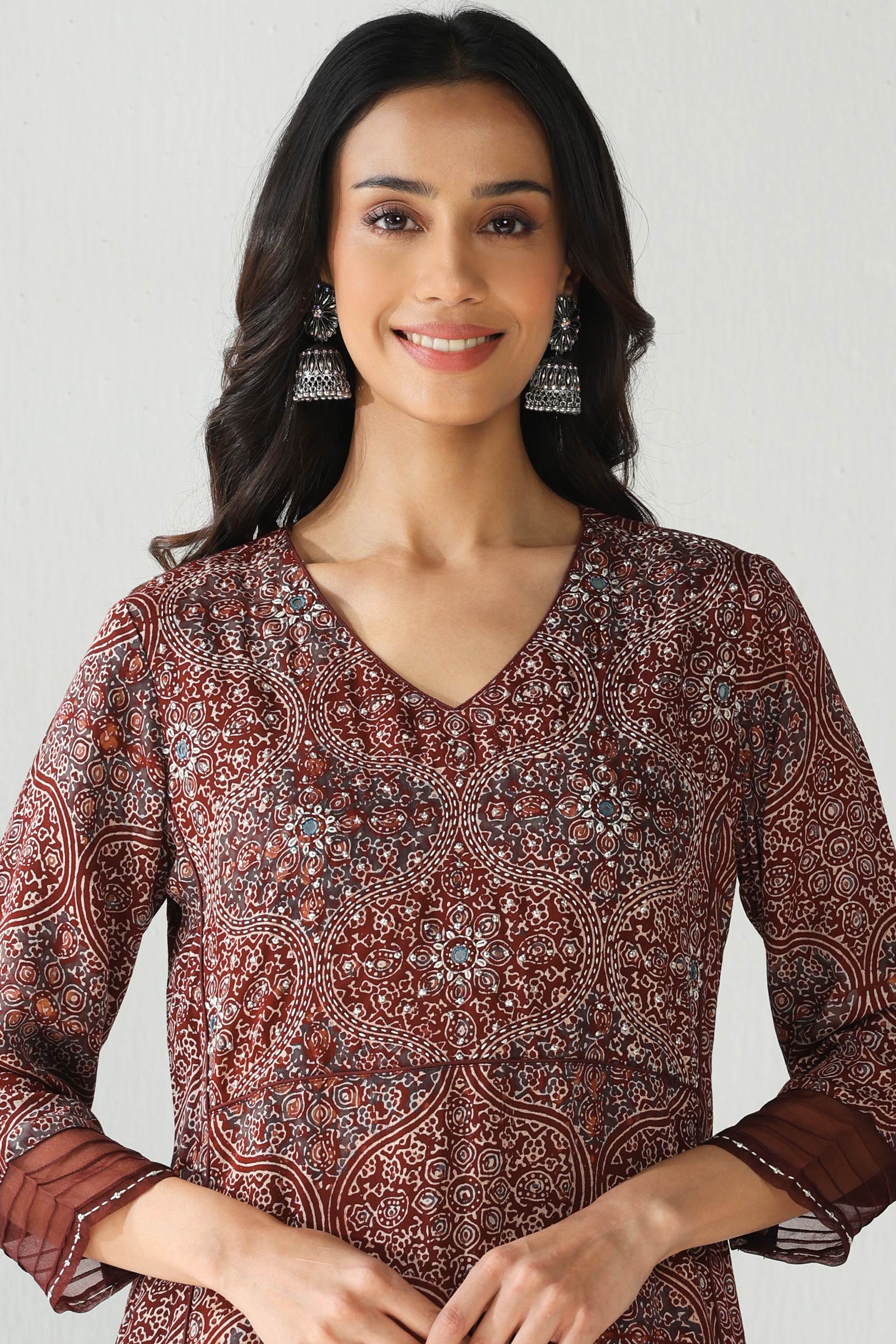 Zubeida Sareen Ajrak Modal Kurta